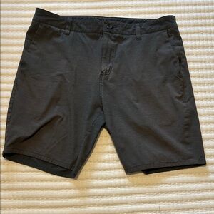 Vuori Men's Charcoal Flat Front Shorts